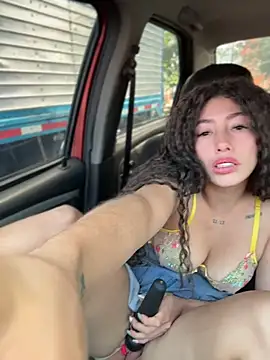 Chat XXX en directo de roxyrougee