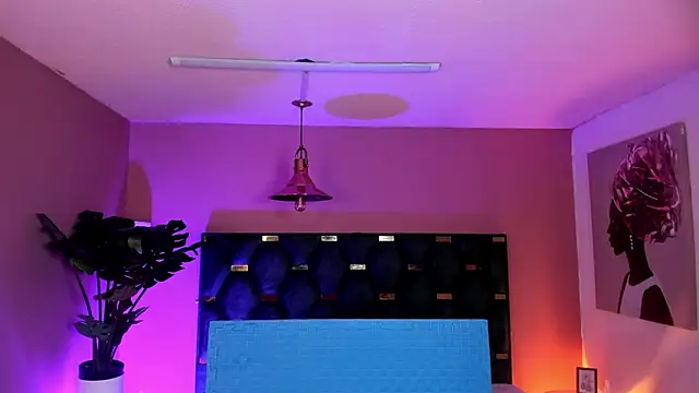 Chat XXX en directo de Velvet_Dreamss