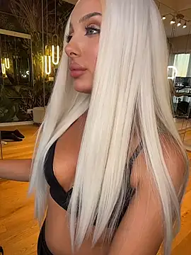 MileySin1111 live XXX chat