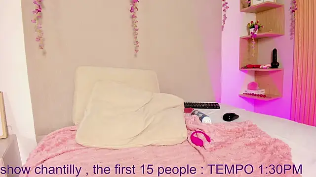 chloe_peach_ live XXX chat