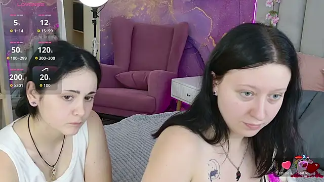 RuthHalll élő XXX-chatje