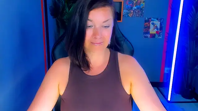AnaMills live XXX chat