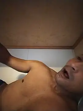 Chat +18 de Elcauss ao vivo