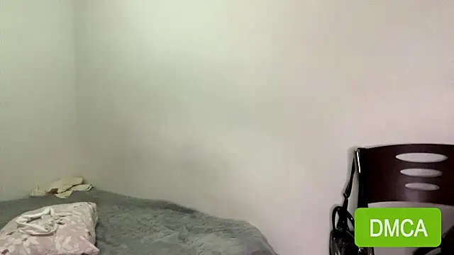 JuliaPierce Live XXX-chat