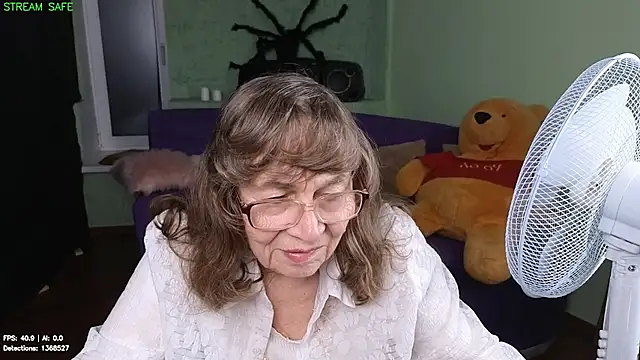 Betty_Brick's Live XXX Chat