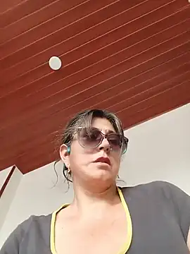 emma_tour's Live XXX Chat