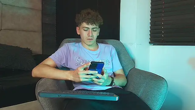Czat XXX na żywo – Tyler_Mcrey