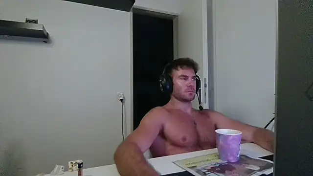alpha-hunk Chat XXX in diretta
