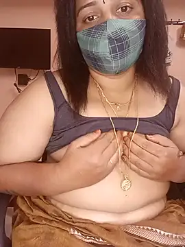 pirainilla Live XXX-chat