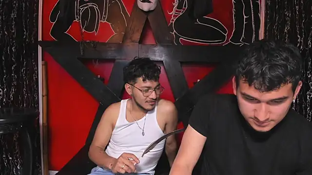 XXX chat uživo modela MAISON_ONYX