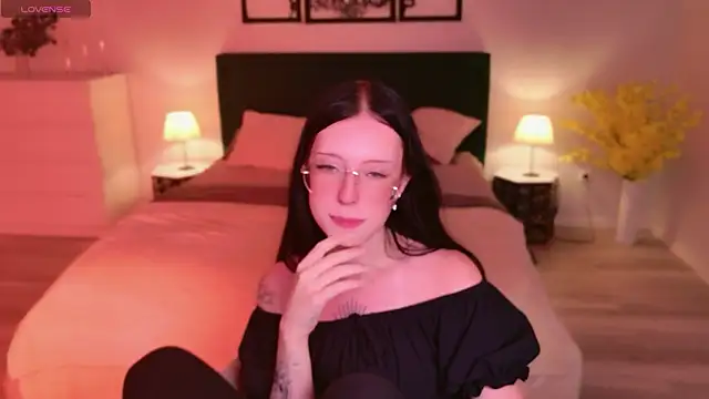 AlexisBliss: онлайн-секс-чат