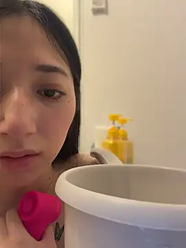 H_Kirachan's Live XXX Chat