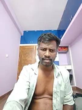 Paramkeerthi XXX чат на живо