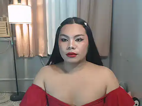 TSbrianaHugeCock 网络视讯表演