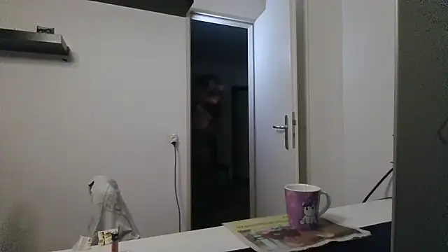 alpha-hunk – Naživo XXX chat