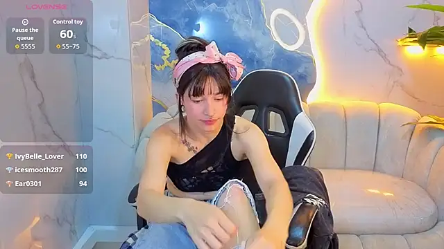 Lily_Tx: онлайн-секс-чат