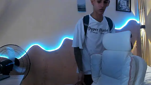 Chat +18 de Thiiago_xxx ao vivo
