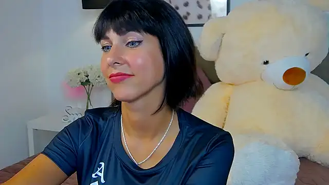 HeidieRaven live XXX chat