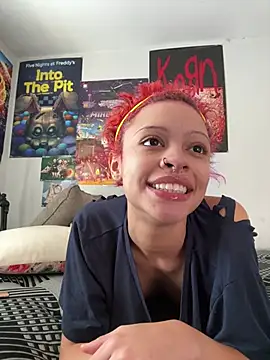 jojosbizarrelyf Chat XXX in diretta