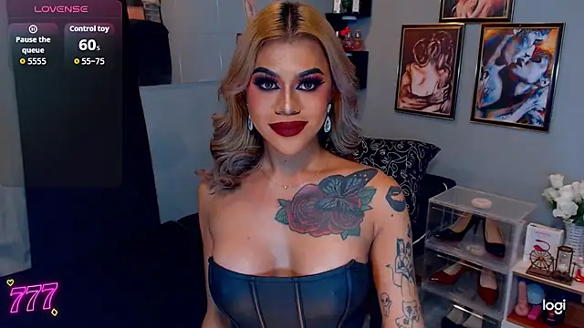 StellaStrong30 Adlı Modelin Canlı XXX Sohbeti