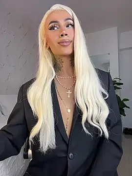 miss_tatiana_'s Live XXX Chat