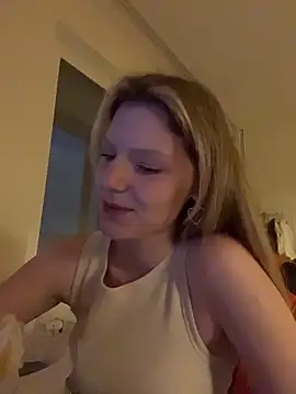 MaryHiggins' Live XXX Chat