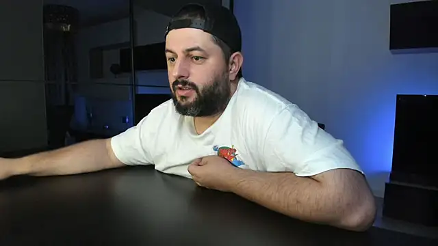 DravenPeak's Live XXX Chat