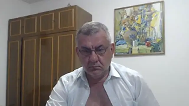 Онлайн чат XXX machomale3