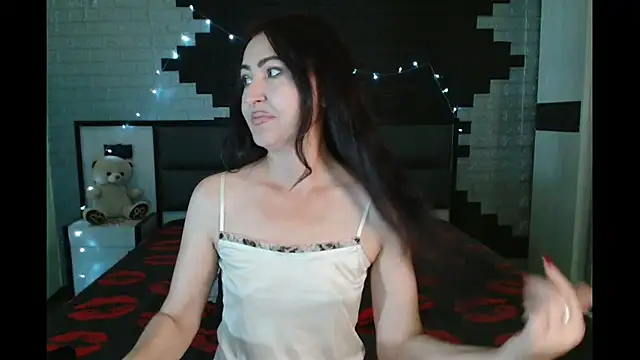 Ada_Vera Chat XXX in diretta