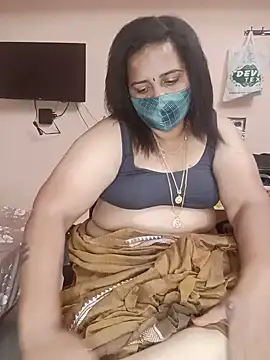 pirainilla's Live XXX Chat