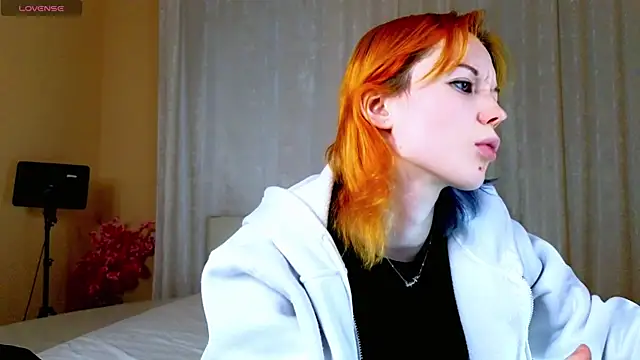 Chat XXX ao vivo de Kiara_Age
