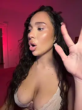 XXX chat uživo modela CardiSweetBaby
