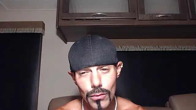 ThickD2C Live XXX-Chat