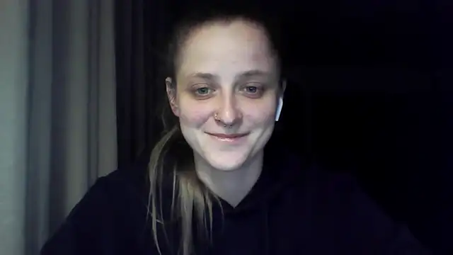LeaWetGirl's Live XXX Chat