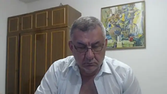 Онлайн чат XXX machomale3