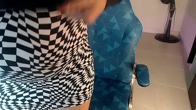 Mac_kenziie live XXX chat