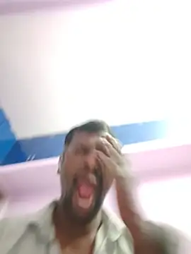 Chat +18 de Paramkeerthi ao vivo
