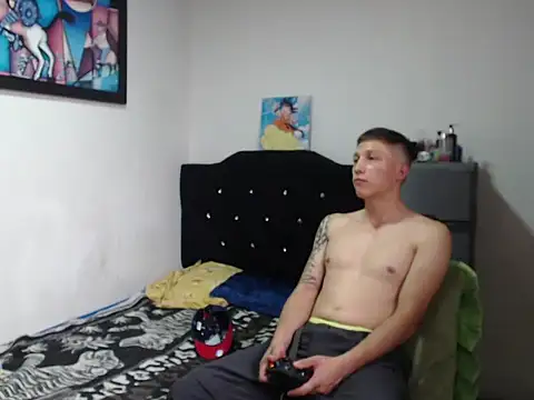 Chat XXX en directo de Stiiveen777