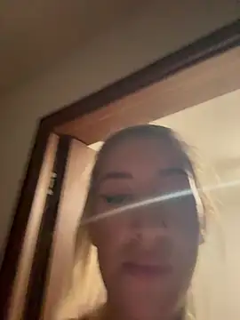 CarlaDesire Chat XXX live
