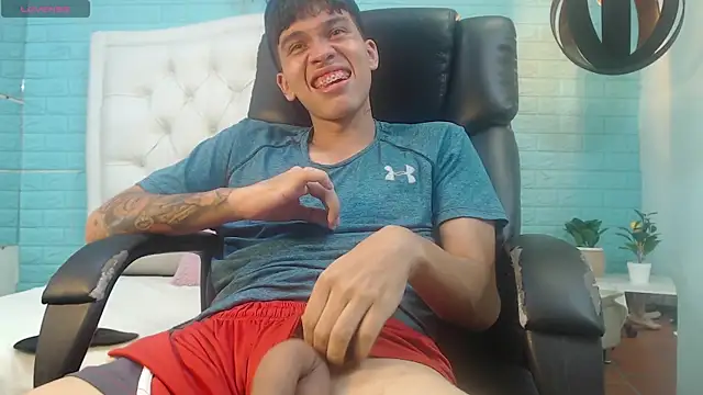 XXX chat uživo modela jac_cox