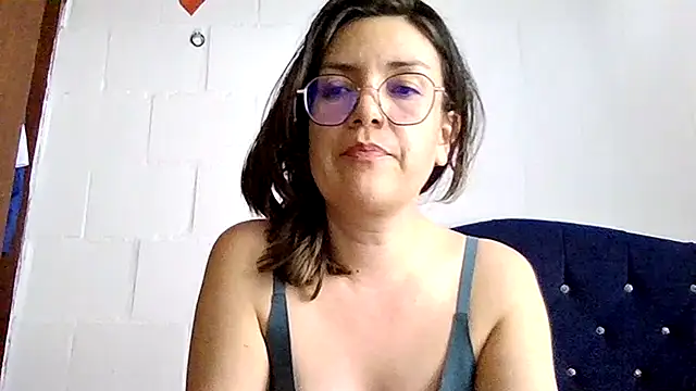 princessbella93 live XXX chat