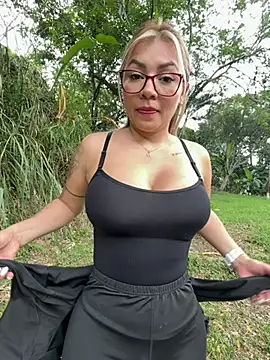 Chat XXX en directo de DIANITA_1988
