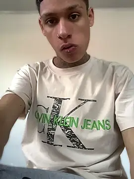 sebas_cadavid's Live XXX Chat