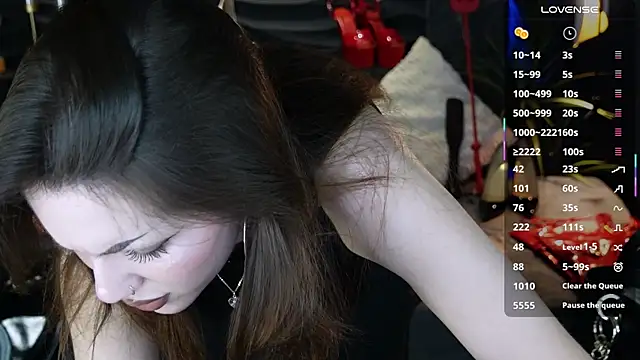MistressDarsy: онлайн-секс-чат