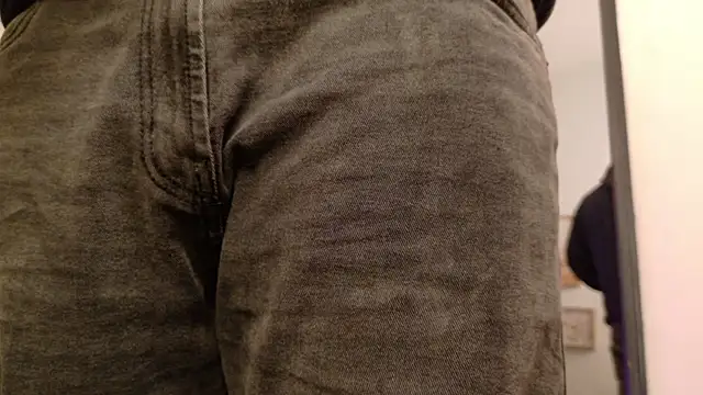 AdrianLustのライブXXXチャット
