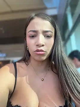 XXX chat uživo modela Hall_16