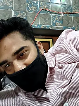 BeardKingoBack: απευθείας συνομιλία ΧΧΧ