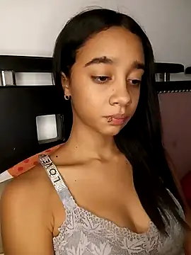 Zoe_Sweett18 Chat XXX in diretta