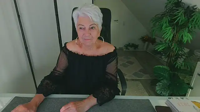 Chat XXX ao vivo de LovelyHelena