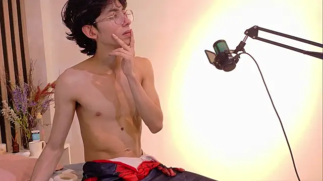 Twink_Sebas7 即時 XXX 聊天
